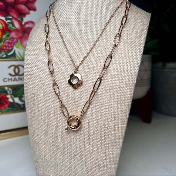 Layered Gold Necklace Flower Charm Whimsical Minimal Modern Boho Soft Fairycore - Picture 4 of 5